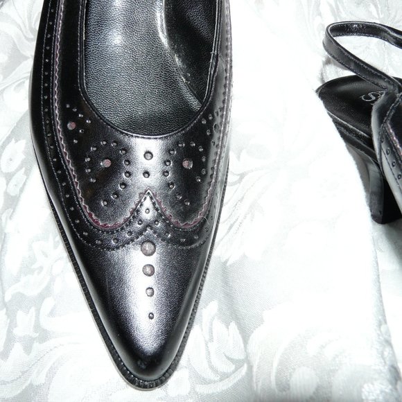 Franco Sarto Black and Wine Leather Kitten heel Pumps - Picture 3 of 16